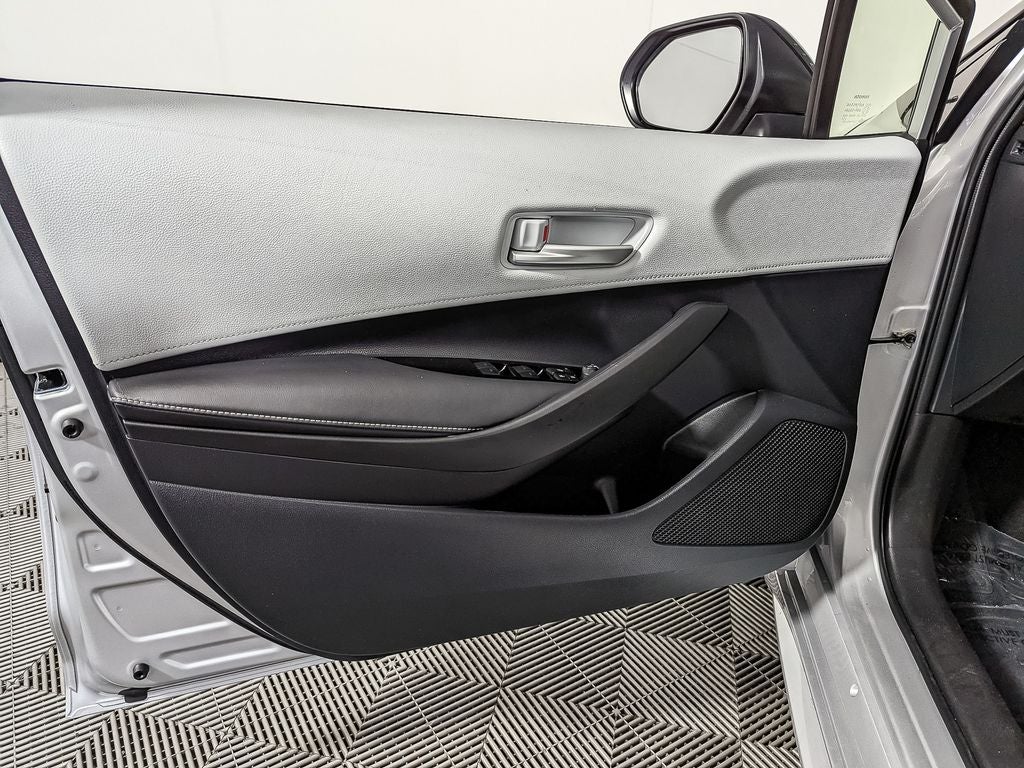 2023 Toyota Corolla Hatchback SE